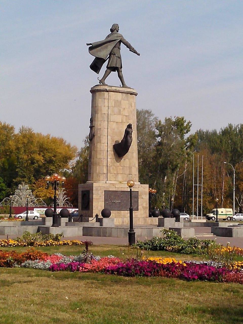 Доброе утро Липецк   Погода на сегодня ожидается яркой и преимущественно ясной Утром 12 C   Днём до 29 C Вечером 24 25 C Ночью 12 C Ветер слабый 2 4 м с Влажность умеренная около 55 Восход 06 10 Закат 18 18 Атмосферное давление стабильное осадков не ожидается Двадцать третий день сентября порадует липчан тёплой и комфортной погодой Подписаться Предложить новости
