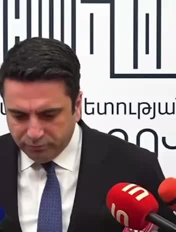 Спикер парламента Армении обвиняет Роберта Кочаряна в связях с Россией