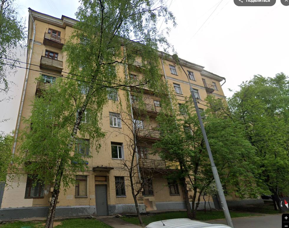 Еще один памятник от Дом РФ Госкомпания выставила на продажу выявленный объект культурного наследия Жилой дом на улице Лестева 14 20 в Даниловском районе Москвы Он входит в комплекс исторических зданий построенных в 1927 1929 гг архитекторами Травиным Блохиным Айзиковичем Вольфензоном и проч Обшая площадь 3577 кв м стартовая цена 412 7 млн руб Торги пройдут в середине октября Учитывая назначение объекта лот может заинтересовать девелоперов но статус ОКН накладывает определенные обязательства