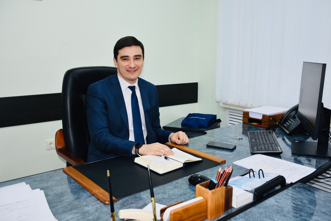 В САФУ официально представили нового ректора Сегодня в САФУ имени М.В. Ломоносова состоялся учёный совет, на котором представили нового руководителя вуза, правда пока с приставкой «исполняющий обязанности». Им стал экс-заместитель главы города Урай Ханты-Мансийский автономный округ Михаил Данилов.
