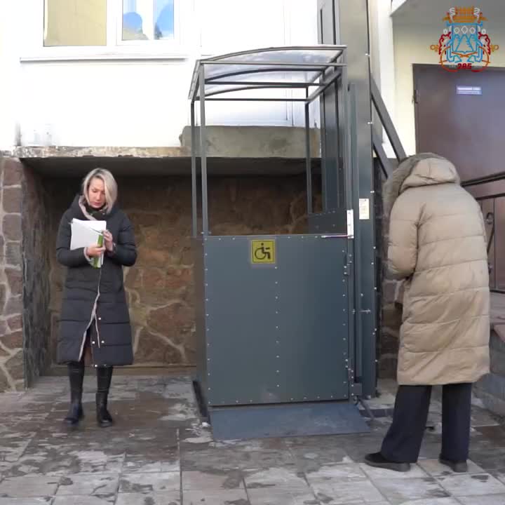 В Петропавловске Камчатском установлен первый подъёмный механизм для маломобильных граждан