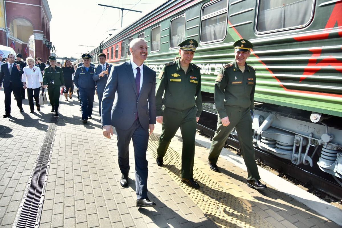 Генерал Ивановский работает в правительстве последний день   newsorel ru fn 1737644 html Первый вице губернатор Орловской области Владимир Ивановский вышел из отпуска но работает сегодня последний день Эту информацию Орловским новостям подтвердили в областном правительстве   Прислать новость Подписаться