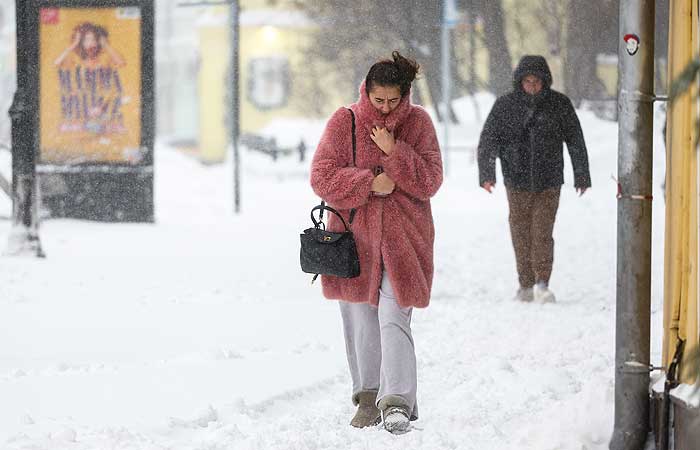 Система отопления в Москве переводится на повышенный режим работы из за прогнозируемого понижения температуры в городе до минус 20 градусов с 14 января Как сообщил заммэра Москвы Петр Бирюков аварийные службы столицы будут работать в усиленном режиме Фото Сергей Булкин ТАСС interfaxonline