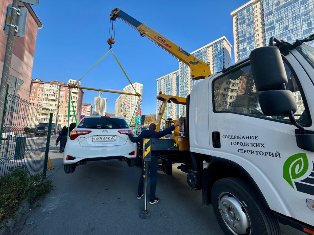 Первые итоги работы муниципальной службы эвакуации во Владивостоке 48 авто за 10 дней Самым проблемным участком где работа эвакуаторов оказалась наиболее востребованной стал район Зеленого Бульвара и улицы Нейбута Подробнее по ссылке