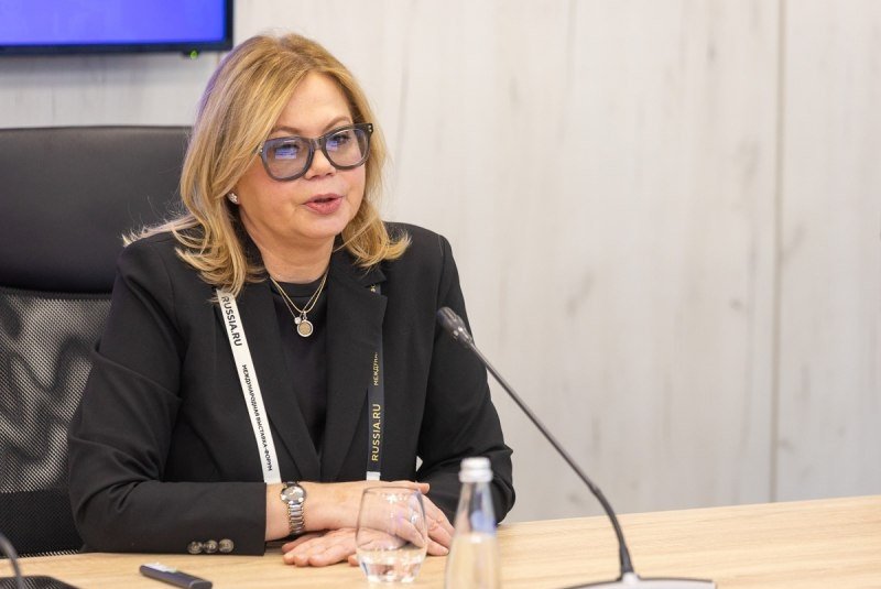 Умерла автор гастрономического гида по Псковской области Вероника Ганич Актриса ведущая автор гастрономического гида по Псковской области География на вкус Вероника Ганич умерла 25 января в возрасте 59 лет сообщает ПАИ Сообщается что причиной смерти актрисы стала онкология Вероника Ганич родилась в 1966 году В 1987 м окончила Высшее театральное училище имени Б В Щукина Играла в телесериале Кулагин и партнеры Работала на телеканалах Россия 1 НТВ Кухня ТВ и Еда TV Путеводитель Вероники Ганич по Псковской области вышел в 2024 году В него вошли отели рестораны кофейни производство и отдельные маршруты для гостей Кроме того в гид включены рецепты которыми псковичи поделились с командой Ники Ганич Фото правительство Псковской области