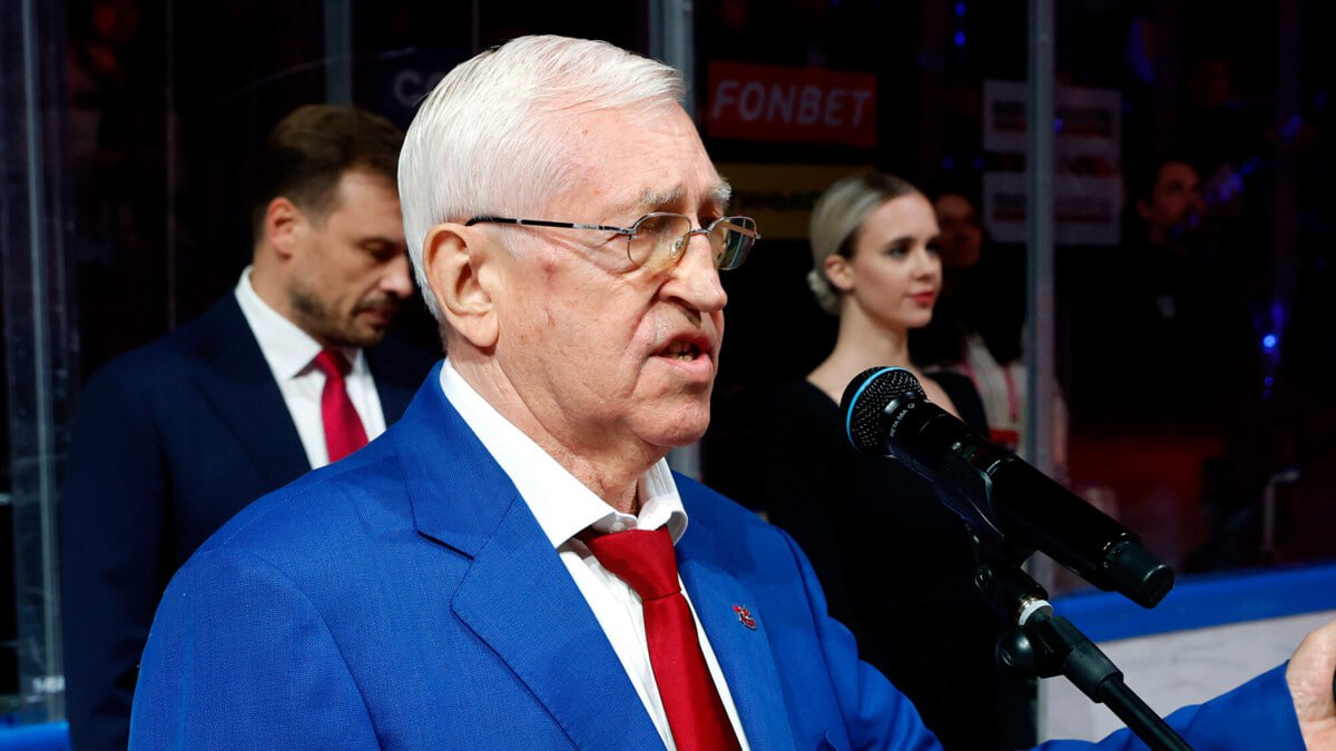 Борис Михайлов заявил Матч ТВ, что верит в допуск российских хоккеистов на Игры-2026 в Италии «Сборную России по хоккею должны допустить до Олимпиады, в этом вопросе я настроен оптимистично. Все любители спорта за то, чтобы российские спортсмены выступали и на ОИ, и на ЧМ. Я один из тех, кто переживает и ждет, когда МОК и IIHF проснутся и станут объективно оценивать вклад наших спортсменов в развитие мирового спорта» КХЛ/Беззубов Владимир