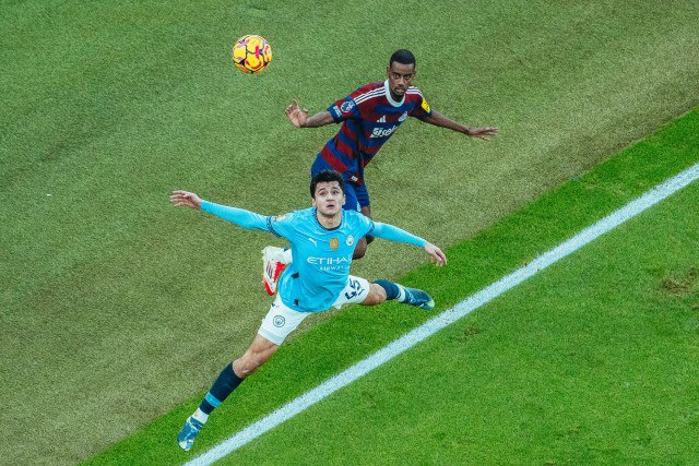 Реал рассматривает аренду защитника сборной Узбекистана Абдукодыра Хусанова Мадридский Реал проявляет интерес к аренде защитника сборной Узбекистана и Манчестер Сити Абдукодыра Хусанова сообщает Fichajes Решение связано с травмами игроков обороны и желанием усилить линию без крупных финансовых затрат   English O zbek tilida Ўзбек тилида На русском iOS Android