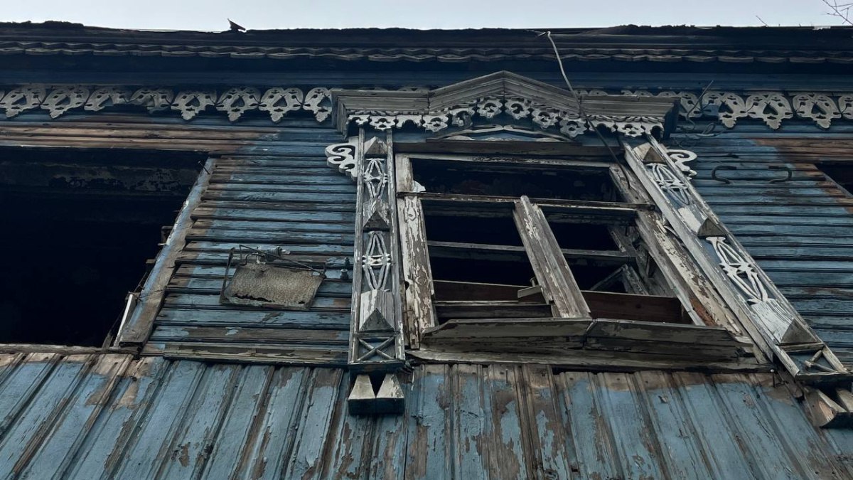 В Самаре снесут 8 аварийных домов за 6 миллионов рублей В Самаре стартует очередной этап обновления городской застройки Соответствующие лоты опубликовал Департамент управления имуществом Общая стоимость работ 6 56 миллиона рублей Под снос пойдут следующие дома ул Советской Армии 260 литера А ул Садовой дома 144 146 148 и 150 ул Чкалова 36 ул Красноармейской 67 Победителей конкурсных процедур определят после 20 ноября а завершить все работы планируется до конца 2026 года ГТРК Самара MAX lВК lОК lСАЙТ