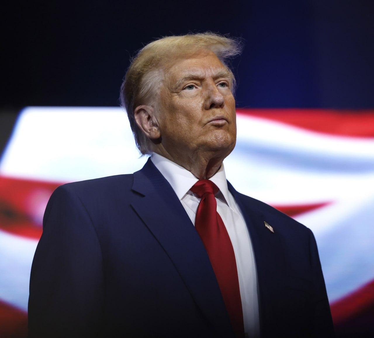 Дональд Трамп заявил что не хочет зарабатывать деньги а хочет завершения украинского конфликта Так он прокомментировал журналистам требование к ЕС прекратить закупки российской нефти Ранее Politico выдвигало версию что глава Белого дома может подталкивать Европу к закупкам американских ресурсов призывая её отказаться от российских энергоносителей Трамп Украина ЕС Россия Украина