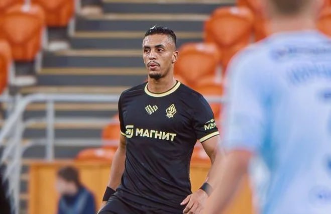 Динамо рассталось с центральным защитником Имадом Аззи Футболист продолжит карьеру в Алжире перебравшись в клуб УСМ Алжир В дагестанской команде игрок не пробыл и года сыграв всего девять матчей в официальных турнирах