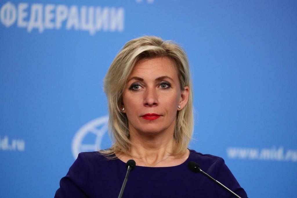 МИД рекомендует российским туристам тщательно взвешивать необходимость поездок в Иран. Об этом заявила официальный представитель ведомства Мария Захарова, отвечая на вопросы о текущей ситуации в исламской республике. Несмотря на возобновление авиасообщения и открытие воздушного пространства Ирана, в МИД подчеркивают, что обстановка в регионе остается нестабильной. Консульский отдел российского посольства в Тегеране уже возобновил работу в обычном режиме, однако ведомство призывает граждан проявлять осторожность и отслеживать актуальные сообщения местных властей и диппредставительств. Подробнее на ТурДоме.