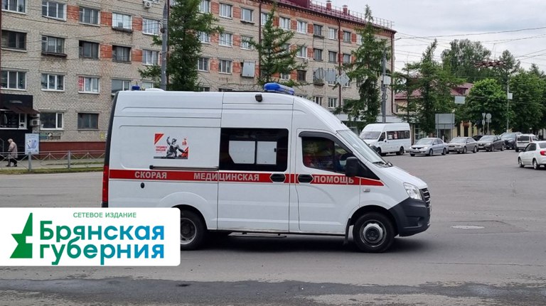 В Брянске пенсионер на легковушке сбил на переходе 78-летнюю женщину Авария произошла в Белых Берегах. Пострадавшую госпитализировали. ƃℾ подписаться прислать новость