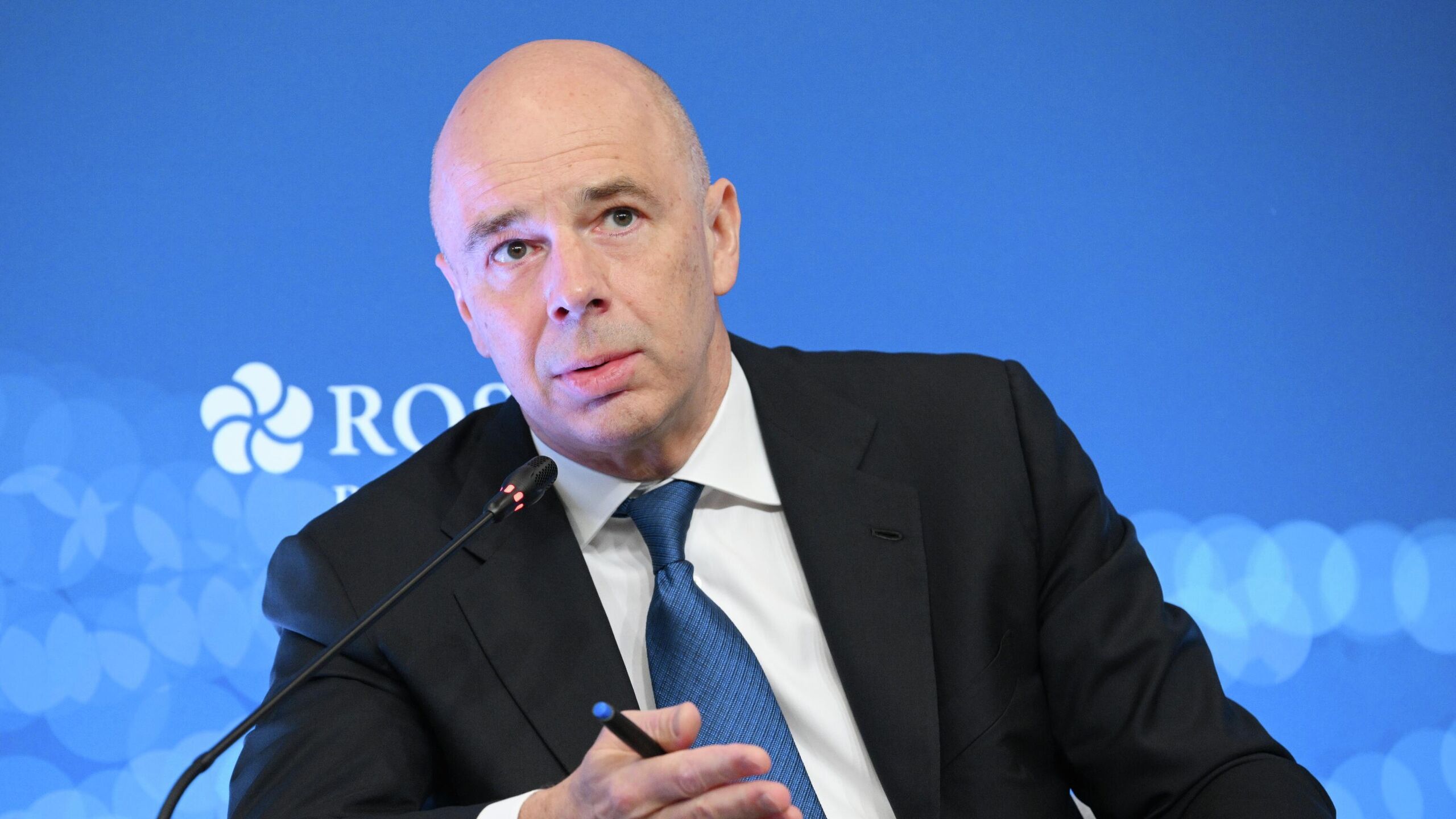 Россия открыта для иностранных инвесторов обеспечит беспрепятственный вывод их средств при необходимости заявил глава Минфина РФ Антон Силуанов