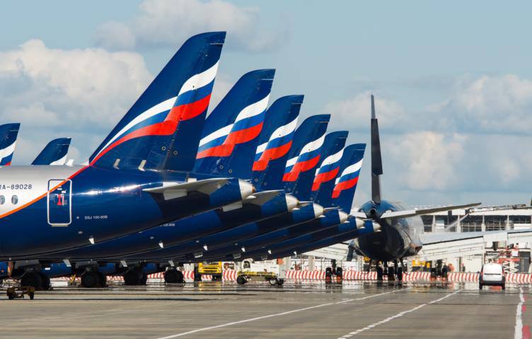 Аэрофлот успешно прошел аудит Росавиации и получил сертификат для ремонта иностранных двигателей CFM56 5B устанавливаются на Airbus A320ceo и CFM56 7B устанавливаются на Boeing 737NG а также их компонентов Сертификат ФАП 145 позволяет специалистам компании проводить ключевые локальные ремонты в том числе компрессора и турбины высокого давления а также замену модулей низкого давления на двигателях Подписывайтесь на Просто об авиации