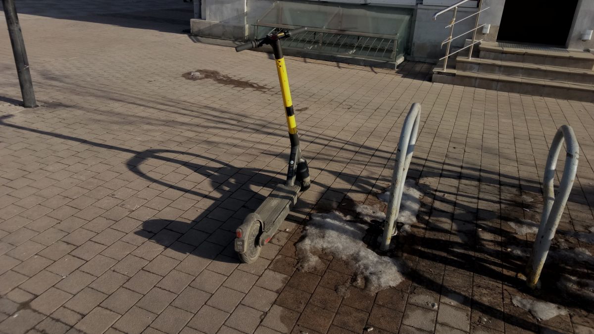 Александр Бастрыкин заинтересовался обстоятельствами ДТП с участием электросамоката в Узловой Председатель Следственного комитета Российской Федерации поручил руководителю СУ СК России по Тульской области Владимиру Усову возбудить уголовное дело. Подробнее Подписаться