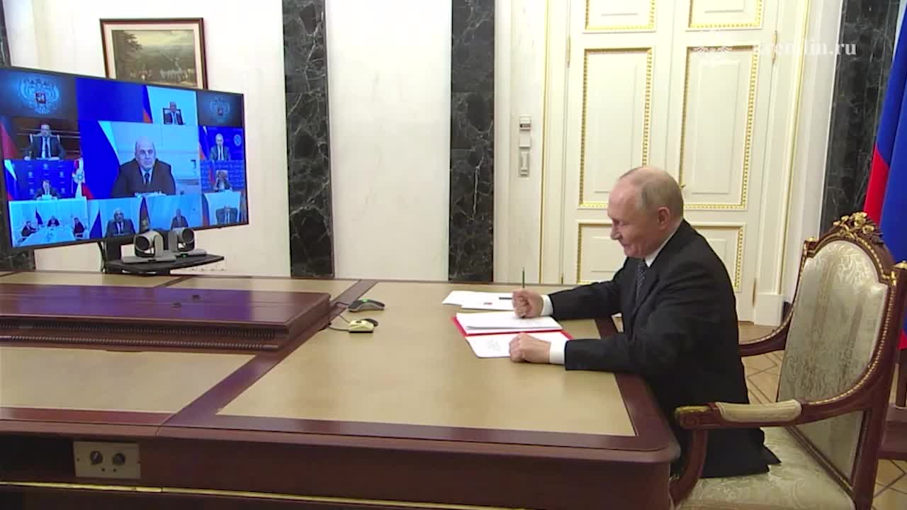 Совещание Совбеза: Обсуждение работы ОПК и безопасности дорожного движения