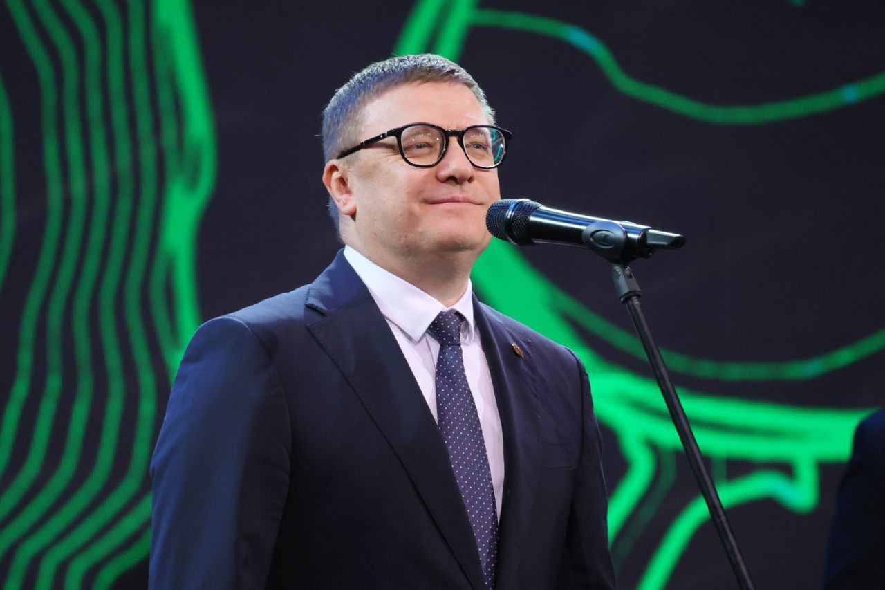 Экологический журнал назвал Алексея Текслера Губернатором экологом года   gubernia74 ru articles society 1137951 Губернатора Челябинской области Алексея Текслера отметили национальной экологической премией он был назван первым лауреатом и признан Губернатором экологом года по версии экологического журнала Как пишет издание Полит 74 номинантов на премию выдвигал председатель комитета Госдумы по экологии Дмитрий Кобылкин Наряду с Алексеем Текслером награды удостоился и мэр Москвы Сергей Собянин   t me chgub   t me eugenejut