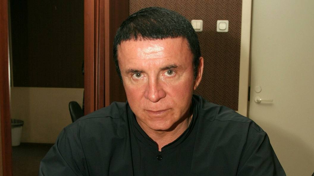 Анатолий Кашпировский экстренно госпитализирован в одну из столичных клиник из за обострения онкологического заболевания сообщает телеграм канал 112 В клинике телепат пройдет курс лучевой терапии Анатолий Кашпировский советский психотерапевт Известность пришла к нему в 1998 когда он в провел сеанс дистанционного лечения одной из жительниц страны Сегодня Кашпировский продолжает пропагандировать свои методики лечения Город Киров Новости