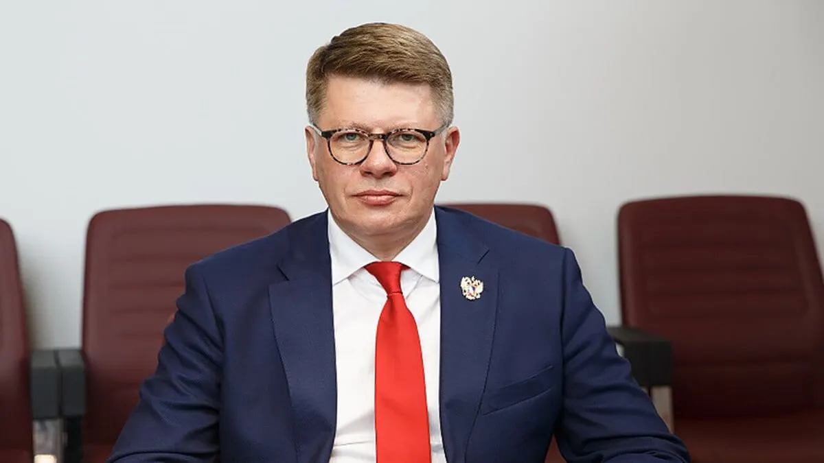 Правление ФХР выдвинуло кандидатуру генерального директора Дмитрия Курбатова в совет IIHF Выборы пройдут в октябре 2026 го С 2021 го членом совета IIHF от России был специальный представитель ФХР по международным делам Павел Буре Выдвигая Дмитрия Анатольевича в совет IIHF мы надеемся на поддержку наших партнеров Курбатов способен выполнять задачи по отстаиванию интересов отечественного хоккея достойно представлять Россию на международной арене и вносить серьезный вклад в развитие мирового хоккея приводит слова президента ФХР Владислава Третьяка пресс служба организации news matchtv Наш канал в MAX ФХР