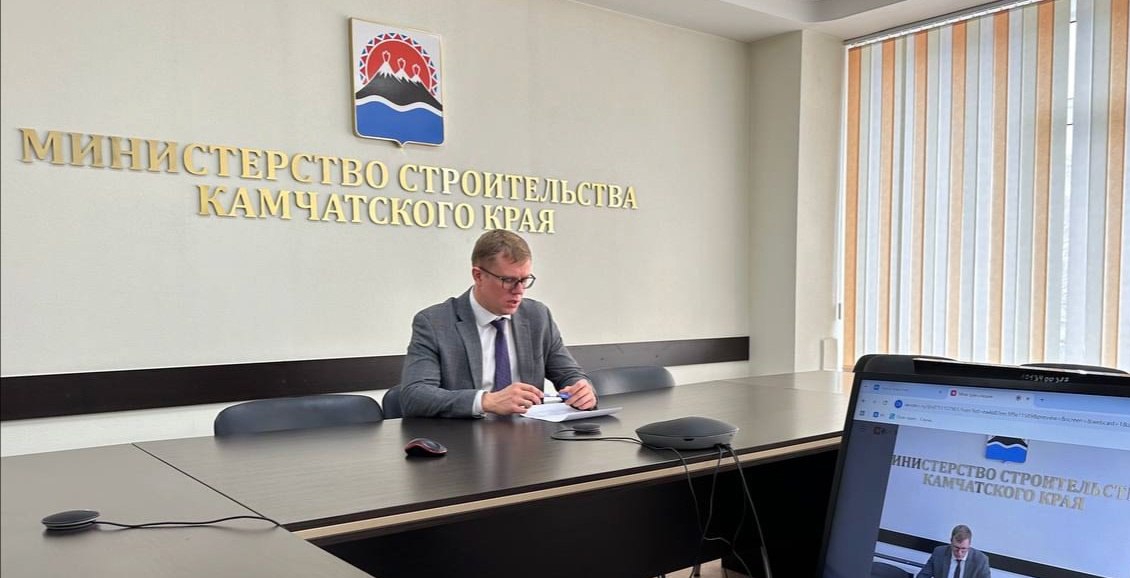 Жители Петропавловска-Камчатского отстояли проезд у стройплощадки «Олимпа» Застройщик «Олимп-Камчатка» отказался от переноса забора на улице Топоркова в столице Камчатского края. Решение о переносе принято после жалоб горожан и совещания с минстроем. Нажмите для подробностей -