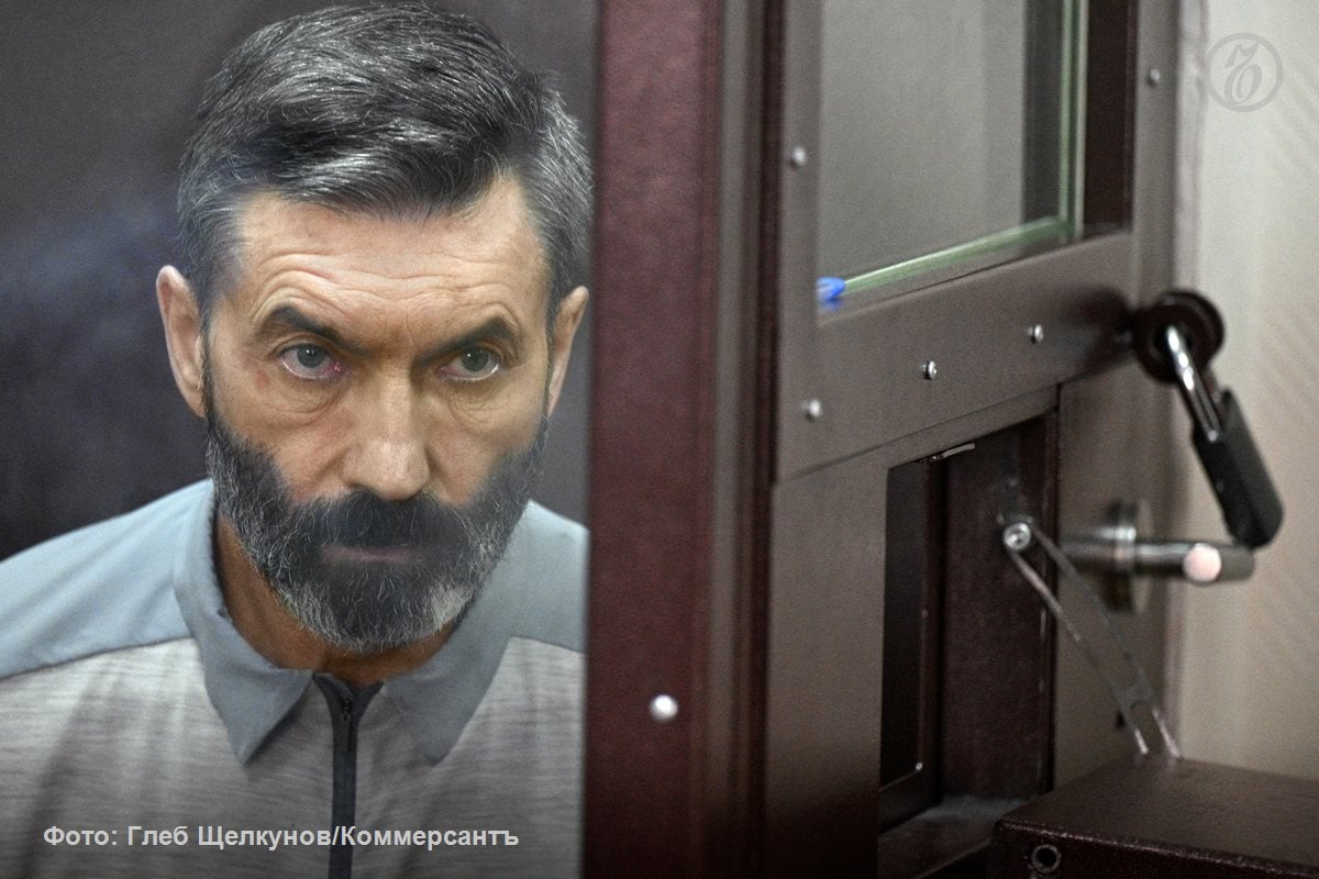 К четырем годам колонии общего режима приговорил Замоскворецкий районный суд бывшего гендиректора АО ГЛОНАСС Игоря Милашевского. Его признали виновным в растрате и злоупотреблении должностными полномочиями. Уголовное дело было возбуждено в июле 2023 года. АО ГЛОНАСС Игорь Милашевский возглавил в июле 2018 года, а уволился в ноябре 2022 года. До того с 2004 по 2011 год он возглавлял министерство транспорта и связи Чечни и был награжден главой республики Рамзаном Кадыровым. Подписывайтесь на «Ъ»