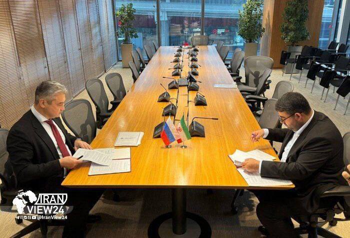 Иран и Россия подписали меморандум о сотрудничестве в сфере искусственного интеллекта и кибербезопасности Пятое заседание совместной рабочей группы Ирана и России по вопросам связи и информационных технологий завершилось в пятницу в Москве подписанием меморандума о сотрудничестве направленного на развитие отношений двух стран в области ИИ и кибербезопасности