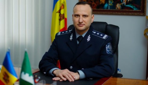 Глава Пограничной полиции заявил что Константин Цуцу вернулся в Молдову добровольно Об этом Руслан Галушка сообщил в интервью TV8 не уточнив подробностей Напомним что экс депутат демократической партии Константин Цуцу был задержан вчера при попытке въехать в Молдову из Украины через КПП Вулканешты Он был задержан и отправлен в СИЗО в Кишиневе Ранее сообщалось что он скрывается на левом берегу хотя адвокаты Цуцу уверяли что он находится в Греции 600 секунд КРИМИНАЛА МОЛДОВА