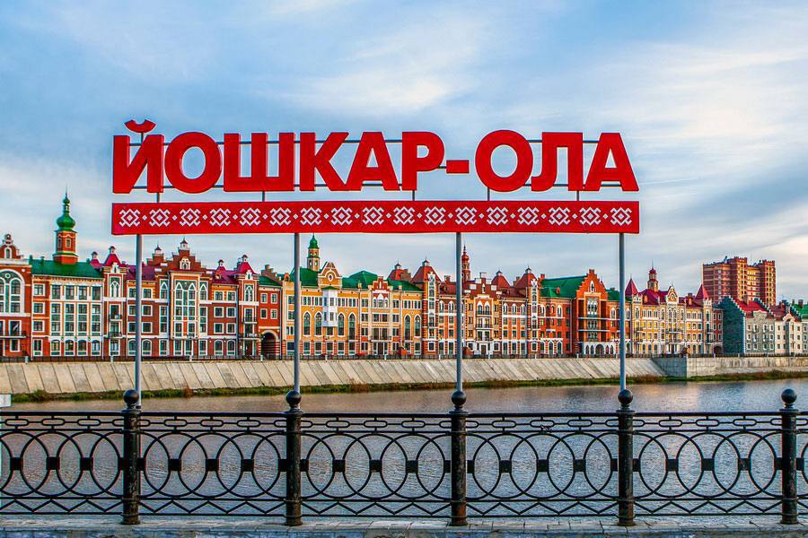 От импортозависимости к лидерству: в Йошкар-Оле обсудят будущее российской радиоэлектроники Уже 21 мая в столице Марий Эл откроется Ⅰ Всероссийская научно-практическая конференция по проектированию, разработке, материалам и технологиям производства печатных плат. Это первое отраслевое мероприятие федерального значения, посвященное исключительно печатным платам — основе всей электроники. Организаторами выступили Консорциум печатных плат и Марийский госуниверситет, генеральным партнером – «Технотех». Конференция объединит главных отраслевых экспертов и затронет вопросы господдержки, совершенствования законодательства, развития технологий и повышения конкурентоспособности отечественной продукции. Это не просто конференция, а стратегическая сессия для всей отрасли. Среди приглашенных спикеров - представители Минпромторга РФ, ВНИИР, ученые, руководители крупнейших производств печатных плат. Трансляцию мероприятия организуем в нашем канале. Следите за обновлениями! Подписывайтесь на «Технотех»