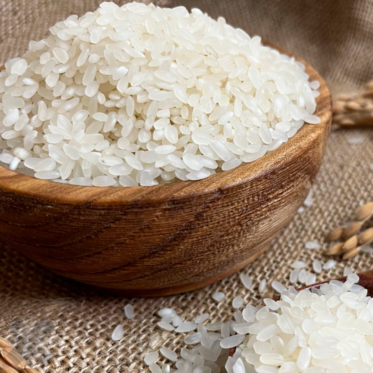 Китайцы создали самовоспроизводящийся рис Учёные разработали гибридный рис который клонирует семена и сохраняет высокую урожайность из поколения в поколение По данным SCMP это может изменить мировое сельское хозяйство и серьёзно повысить урожаи   классное изобретение хз сомневаюсь насчёт качества НМШ