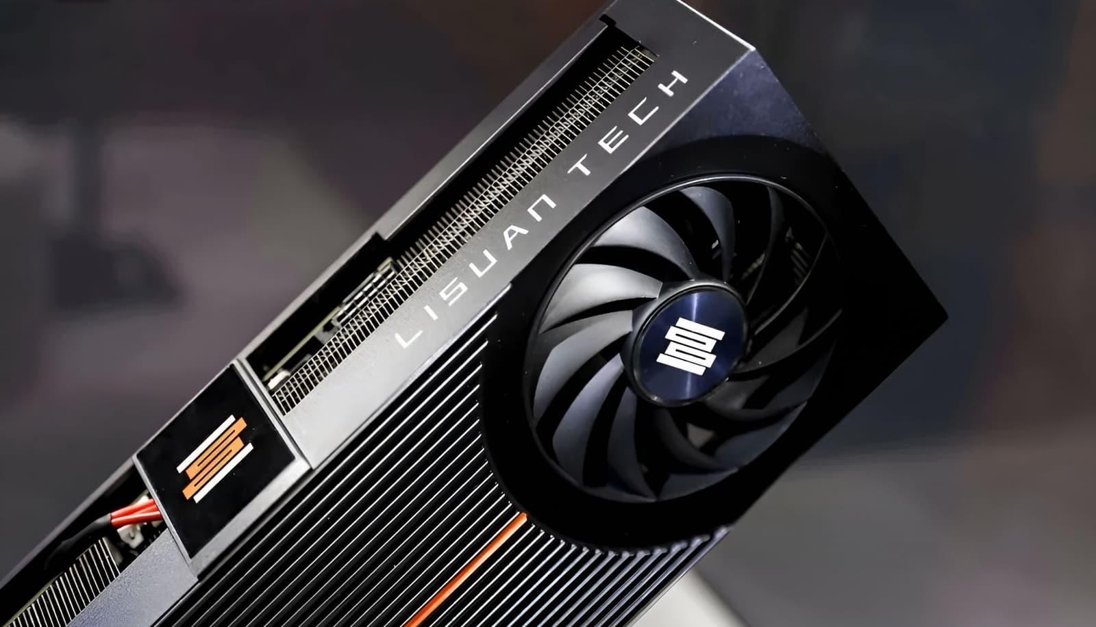 Китай бросает вызов NVIDIA и AMD видеокарта Lisuan G100 отправились покупателям Китайская альтернатива западным GPU начинает выходить из тени Серия видеокарт Lisuan G100 которую позиционируют как конкурента NVIDIA и AMD отправилась к первым клиентам