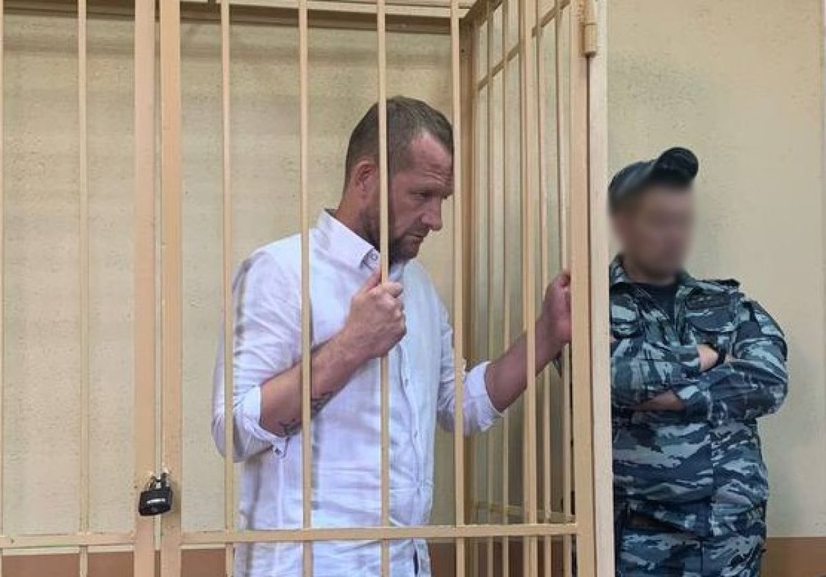 Прирождённый убийца из Липецка осуждён в Брянске на 17 лет лагерей Следственные органы СК России довели до суда преступления прошлых лет – обвиняемый в убийстве и в покушении не убийство житель Липецка проведёт ближайшие годы в колонии строгого режима. ↗ Прислать новость Подписаться