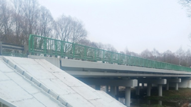 Брянцам показали фото моста через реку Уль до и после капремонта   guberniya tv natsionalnye proekty 321924 Работы провели в рамках национального проекта Инфраструктура для жизни Подрядчиком выступило ООО Дорстрой 32 ƃℾ подписаться прислать новость