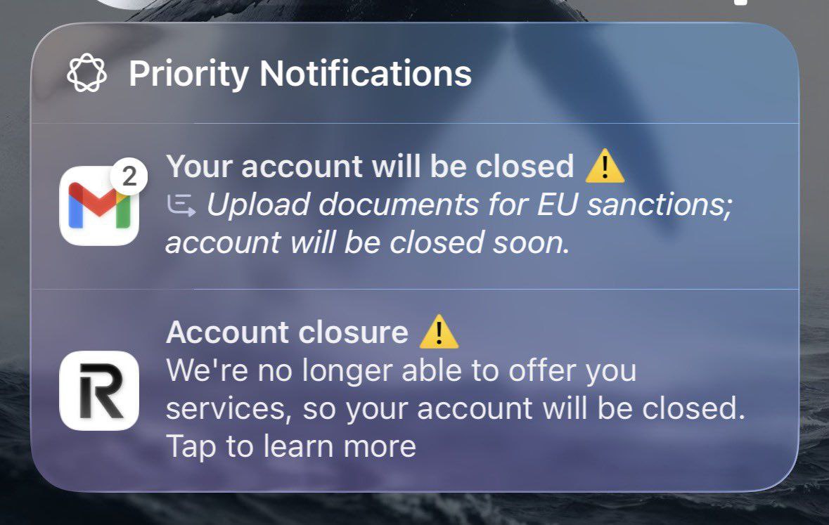 Популярный в Европе банк Revolut массово блокирует счета людей у которых нет вида на жительство или он находится на продлении в связи с введением 19 го пакета санкций ЕС Клиенты получили просьбы предоставить информацию о действующем виде на жительство в государстве Евросоюза а через считанные минуты уведомление о скором закрытии счёта По словам адресатов оповещений возможность загрузить данные о ВНЖ пропала а поддержка не отвечает banksta