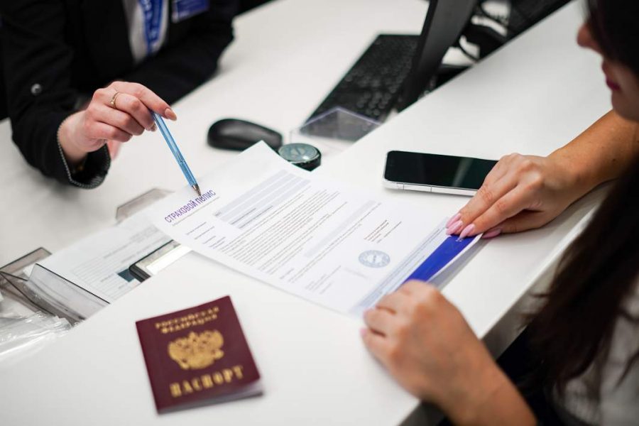 Российские компании стали чаще оформлять ДМС работникам В 2025 году доля работодателей которые предоставляют ДМС сотрудникам увеличилась на 11 по сравнению с предыдущим годом рассказал Известиям директор по развитию Авито Работы Роман Губанов   www infoorel ru news rossiyskie kompanii stali chashche oformlyat dms rabotnikam html