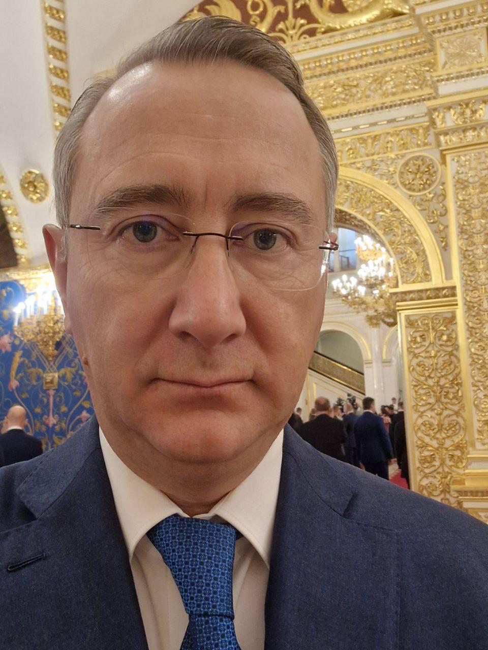 Владислав Шапша сегодня представит Владимиру Путину результаты работы Госсовета Кадры 25 декабря президент проведет заседание Госсовета посвященное вопросам подготовки кадров для экономики страны Губернатор Калужской области Владичслав Шапша уже находится в Кремле Профильной комиссией Госсовета проведена значительная работа мы получили и обобщили сотни инициатив лучших практик Как председатель комиссии представлю Главе государства результаты этой работы Те предложения которые позволят решить вопрос кадрового дефицита сказал губернатор Подписаться Прислать новость