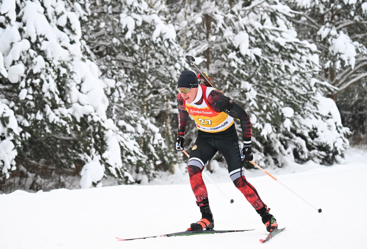 Бажин победил в гонке преследования на этапе Альфа Банк Кубка России в Дёмино Кирилл Бажин 31 02 8 Ильназ Мухамедзянов 17 8 Карим Халили 22 2 Женская гонка преследования начнётся в 14 45 Прямую трансляцию пасьюта смотри на Матч ТВ news matchtv РИА Новости Максим Блинов