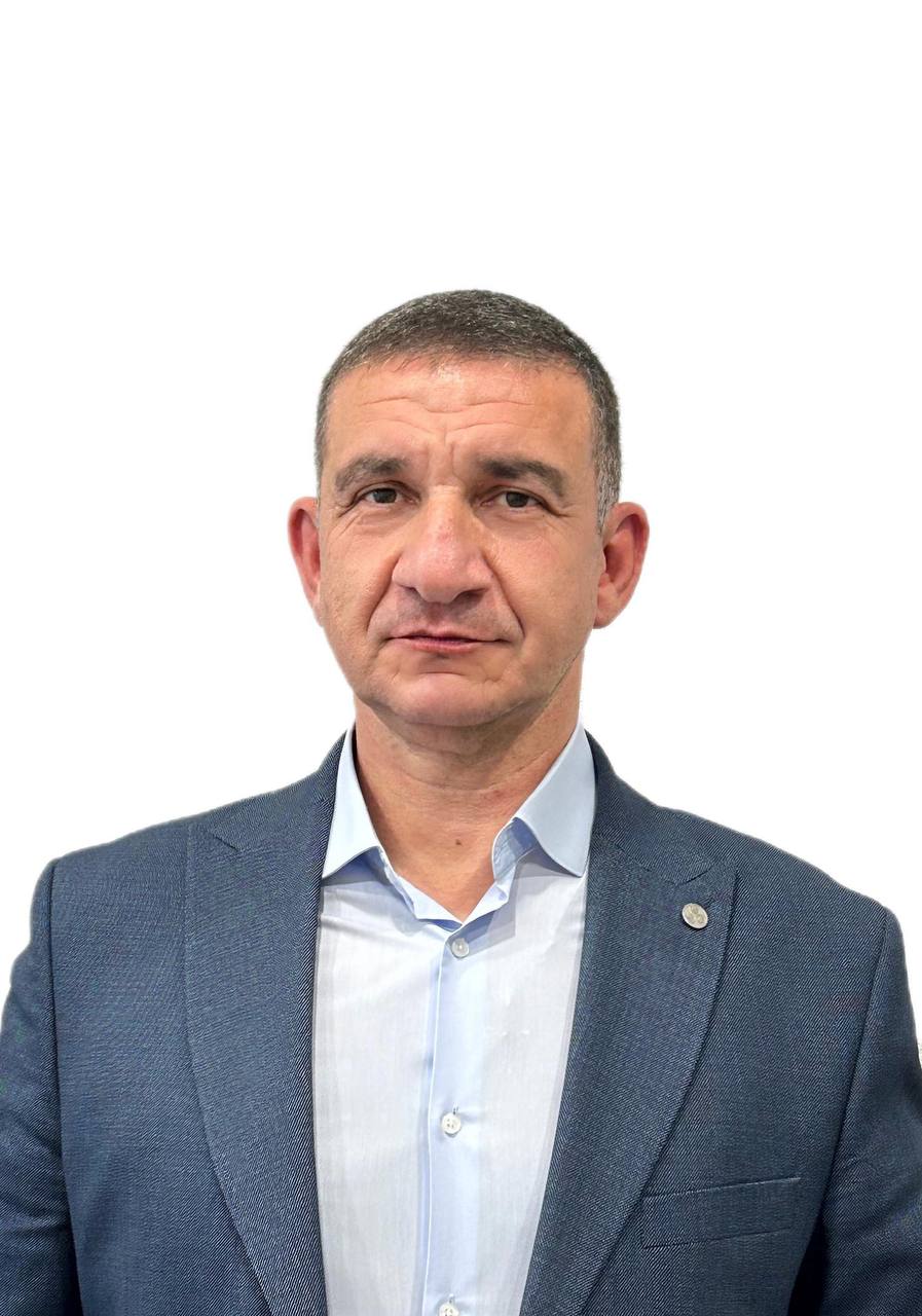 Алан Закаев назначен председателем республиканского Комитета по транспорту вместо Заурбека Караева С 2024 г и по настоящее время Закаев был начальником Управления транспорта АМС Владикавказа alania gov