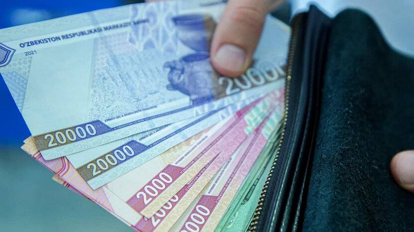 В Узбекистане теперь никто не имеет право ходить и собирать деньги по подъездам даже ЖКХ С 1 июля 2026 года все обязательные платежи в многоквартирных домах будут приниматься исключительно через систему Менинг уйим В Ташкент на эту платформу также переводят жилищные решения договоры и обращения жителей Способ оплаты наличными и взаимодействия постепенно уходят в прошлое Подпишитесь и следите за актуальными новостями на нашем канале   telegram me joinchat AAAAAEEdc qam7052mnXKA