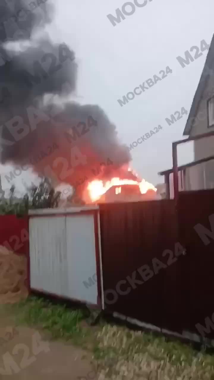 Молния повредила дома в Архангельской области