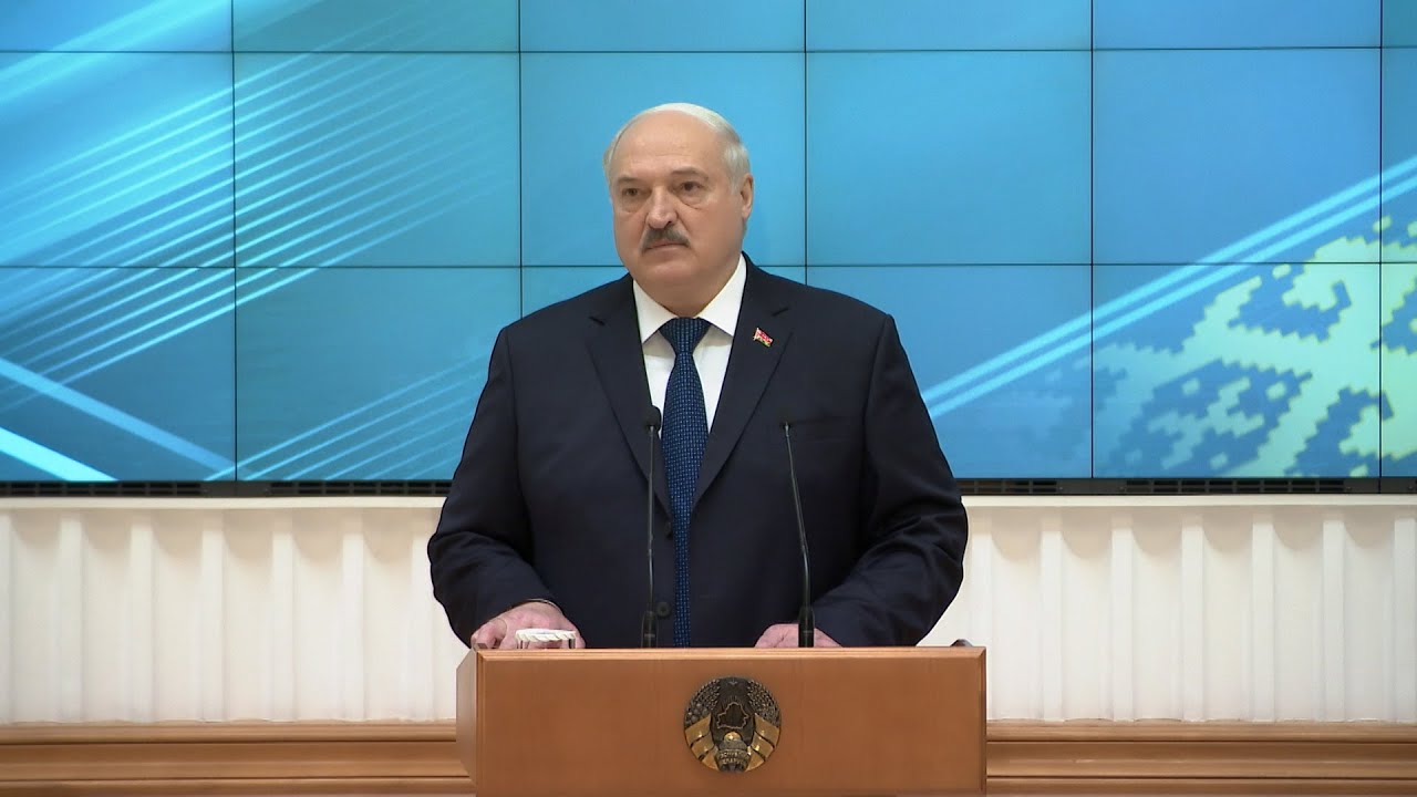 Лукашенко увеличил ответственность председателей райисполкомов за убыточные хозяйства и рост смертности скота  Согласно указу, для выхода таких организаций на прибыльную работу облисполкомам поручено принимать решения о закреплении за председателями райисполкомов по одной убыточной сельхозорганизации. Речь идет о хозяйствах, имеющих за отчетный год наибольший убыток от реализации продукции, товаров  работ, услуг  и не обеспечивших выполнение норматива технологических потерь крупного рогатого скота.  В случае улучшения результатов деятельности низкоэффективной организации, закрепленной за председателем райисполкома, будет приниматься решение о выплате ему премии. А за невыполнение показателей не будет осуществляться доплата за сложность, напряженность и интенсивность труда, установленная в соответствии с законодательством.  Кроме того, указ предоставляет право председателю облисполкома по согласованию с президентом и в порядке, определенном законодательством, перевести председателя райисполкома на должность руководителя закрепленной за ним организации, которая не обеспечила выполнение показателей.