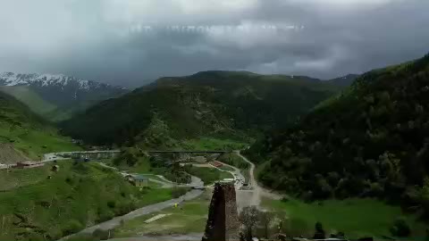 В Наре открыто новое общественное пространство с амфитеатром и туристическим центром