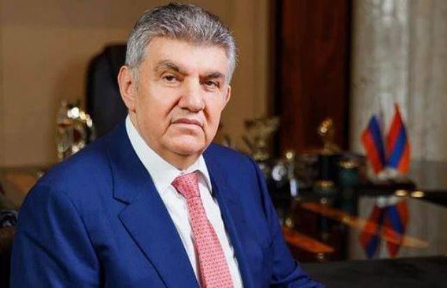 Ара Абрамян переизбран президентом Союза армян России