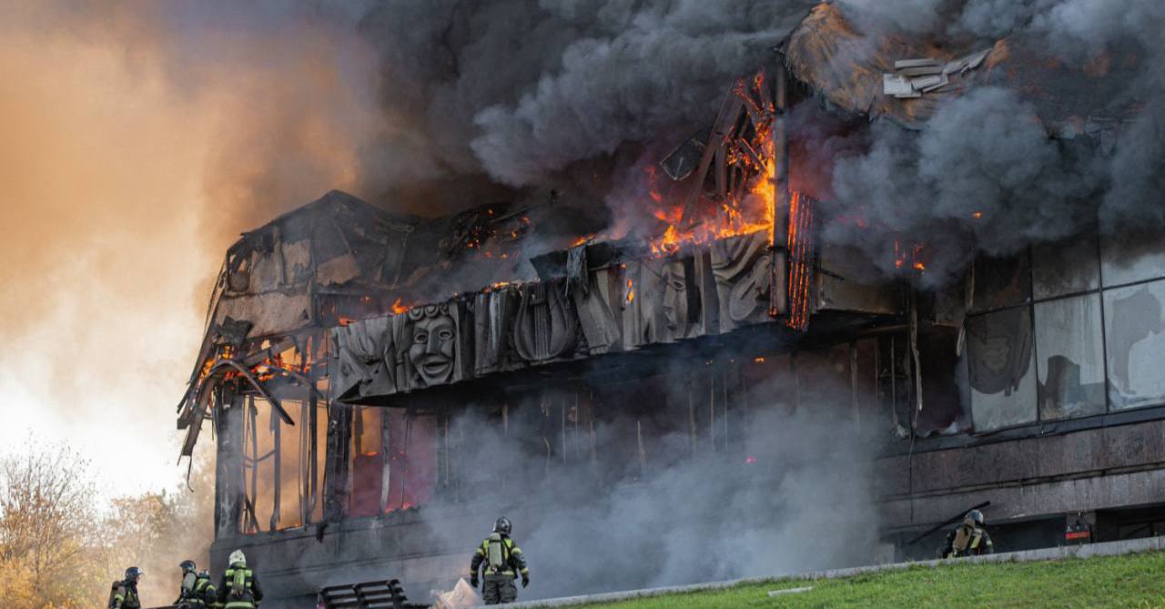 Дело о пожаре в ХМТ Прокурор запросил 6 лет колонии для начальника участка и штраф 300 тысяч рублей Для сварщика требуют 10 месяцев колонии поселения Судебное разбирательство продолжается Кстати Хабаровск