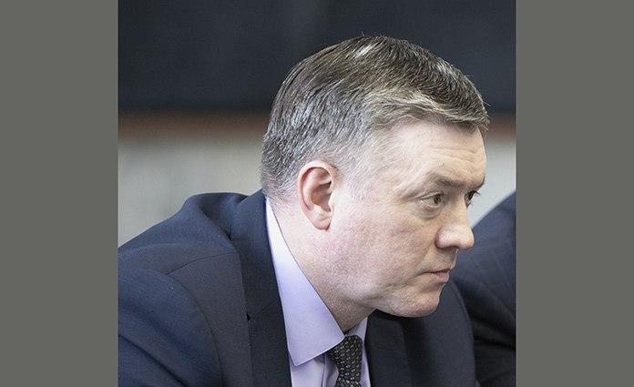 Глава Советского района Новосибирска уходит в отставку  Источник «Континента Сибирь» рассказал, что руководитель Советского района Новосибирска Дмитрий Оленников уже объявил  сотрудникам администрации о своем увольнении.  Официальных документов об отставке Дмитрия Оленникова пока нет, но собеседник «Континента Сибирь» в мэрии Новосибирска подтвердил, что с высокой долей вероятности уже на этой неделе глава Советского района официально покинет свой пост.  Источник редакции рассказал, что Дмитрий Оленников в среду, 23 июля, только вышел из отпуска, в тот же день собрал сотрудников районной администрации, чтобы объявить им о своем уходе.  Другой собеседник издания в Советском районе отметил, что Дмитрий Олеников «давно хотел уйти». Подробнее по ссылке