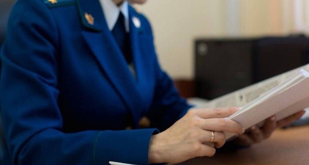Жителя Камчатского края обвинили в наезде на сотрудника ФСБ В июле 2025 года житель Елизова Камчатского края устроил пьяное вождение на Mercedes Benz S500 После требования правоохранительных органов выйти из машины мужчина наехал на сотрудника ФСБ Нажмите для подробностей   kam24 ru news main 20250929 121195 html utm source telegram utm medium messenger