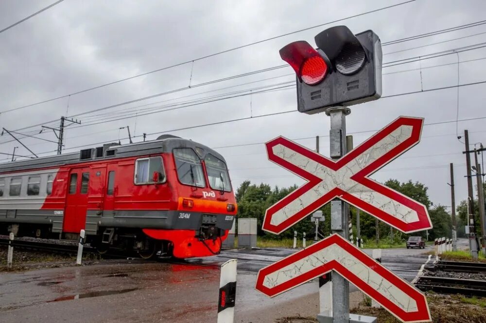 Херсонской транспортной прокуратурой вскрыты нарушения в сфере функционирования объектов железнодорожного транспорта Прокуратурой проведена проверка исполнения требований законодательства о безопасности движения и эксплуатации железнодорожного транспорта на территории Херсонской области. Подробнее – на сайте Южной транспортной прокуратуры. Фото: Интернет.