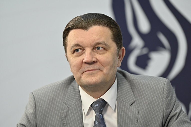 Пленум Верховного Суда избрал судью судебной коллегии по уголовным делам ВС Олега Зателепина секретарем Пленума Избрать секретарем Пленума Верховного суда РФ судью Верховного суда РФ Зателепина Олега Кимовича заявил в ходе заседания председатель ВС Игорь Краснов Ранее эту должность занимал Виктор Момотов который в сентябре текущего года ушел в отставку