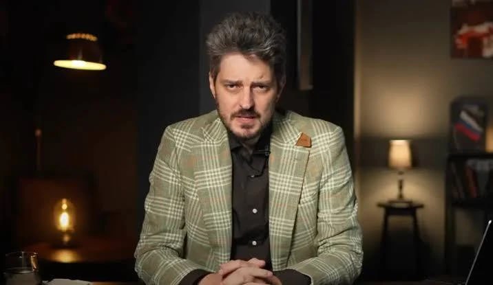 Уголовное дело в отношении иноагента Максима Каца возбуждено в Москве по факту уклонения от исполнения обязанностей иноагента. СК рассматривает вопрос об объявлении блогера в розыск. «Москва»