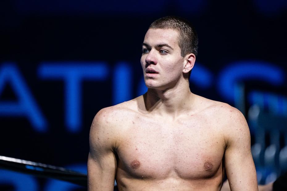 ЧЕМПИОНАТ МИРА Сегодня на чемпионате мира по водным видам спорта в Сингапуре петербуржцы Мирон Лифинцев и Евгения Чикунова прошли в финальную часть соревнований на дистанциях 100 метров на спине и 100 метров брассом, соответственно. Мирон показал 8-й результат в полуфинале 52,57 , а Евгения - четвертое время 1:05,97 . К сожалению, в финальном заплыве на 100 метров брассом Кирилл Пригода был дисквалифицирован за техническую ошибку. Болеем за наших!!! #МыСпортивныйПетербург #СпортивнаяСтолица #Плавание #ЧемпионатМира