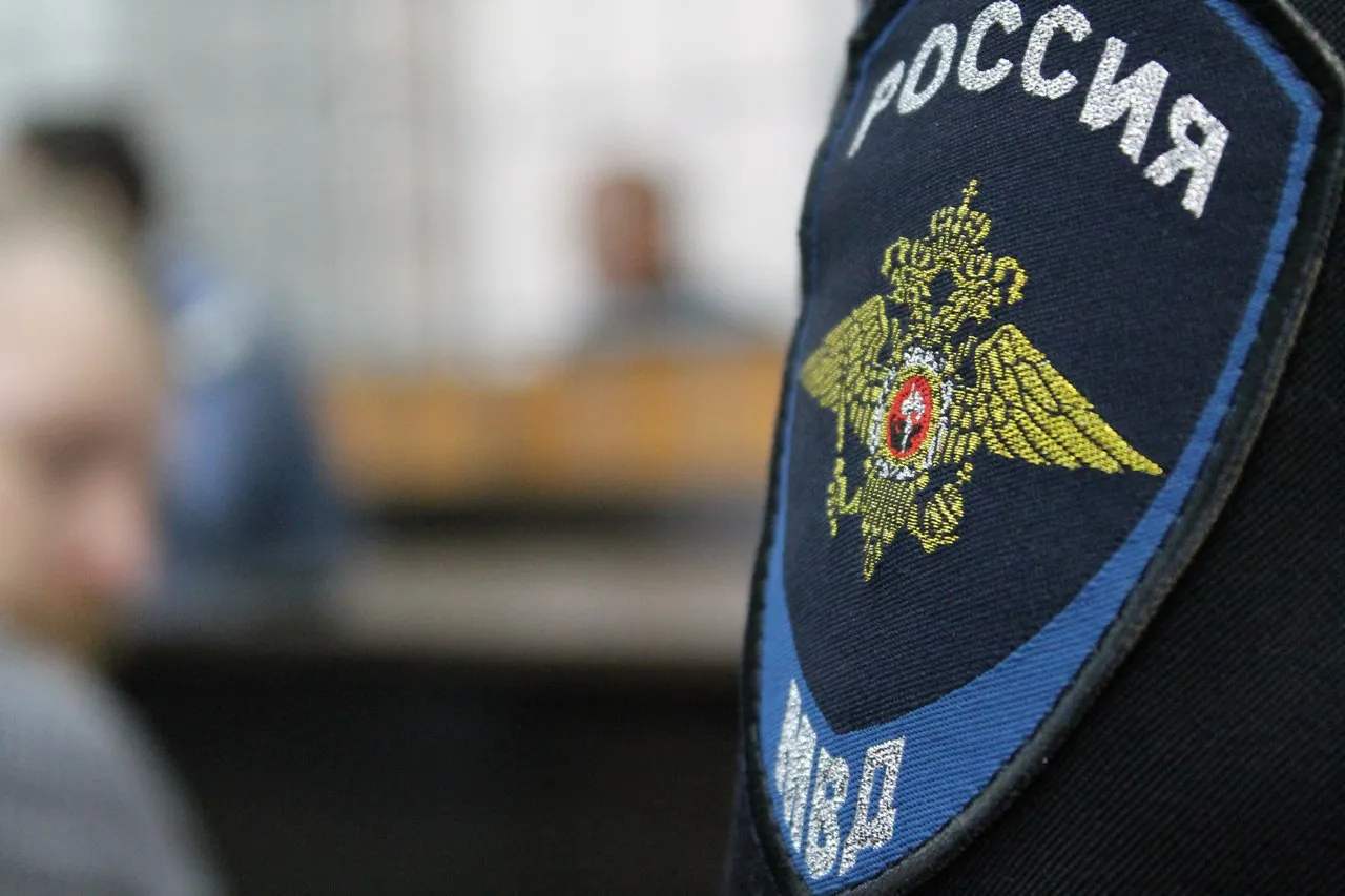 Экс главу спортшколы Спартаковец Владимира Каримова подозревают во взяточничестве его доставили в Екатеринбург для следственных мероприятий Каримов 17 лет руководил Спартаковцем а в середине апреля был назначен гендиректором ХК Южный Урал Орск Он воспитанник свердловской хоккейной школы в прошлом защитник местных команд У Каримова высшее образование он окончил РГСУ в Москве Высшую школу тренеров по хоккею при УралГУФК и имеет степень магистра УрФУ 23 апреля 2026 года Ленинский районный суд рассмотрит вопрос о мере пресечения для Каримова ему инкриминируется получение взятки по ст 290 УК РФ